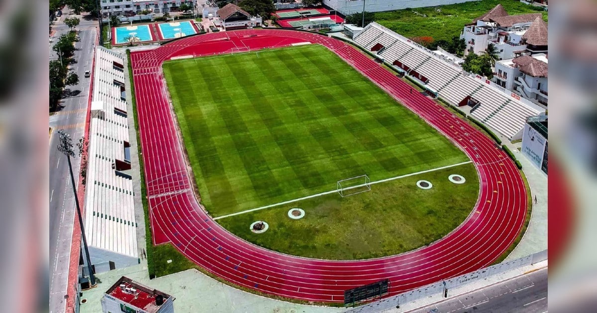 Pista de atletismo en el Deportivo Mario Villanueva